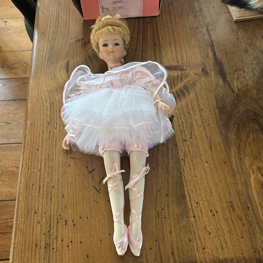 Brinn’s Collectible Edition Doll 1991: